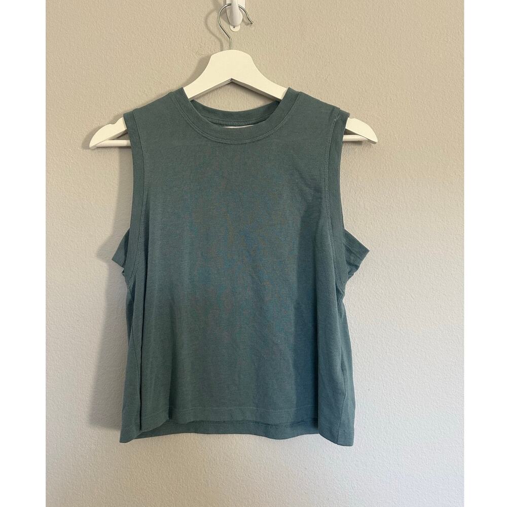 Athleta Breezy Muscle Tank Blue size Small